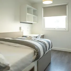 En Suite Rooms & Studios, Edinburgh City Centre - Sk Guest house