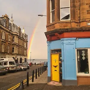 Portobello Charming Seaside 3-br Apartment